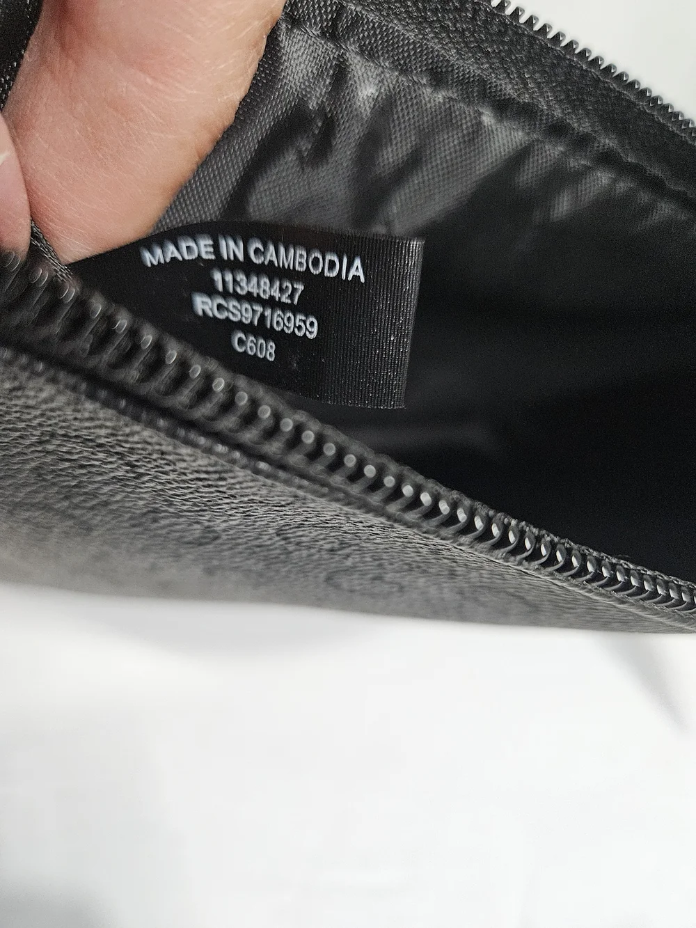 Guess men wristlet